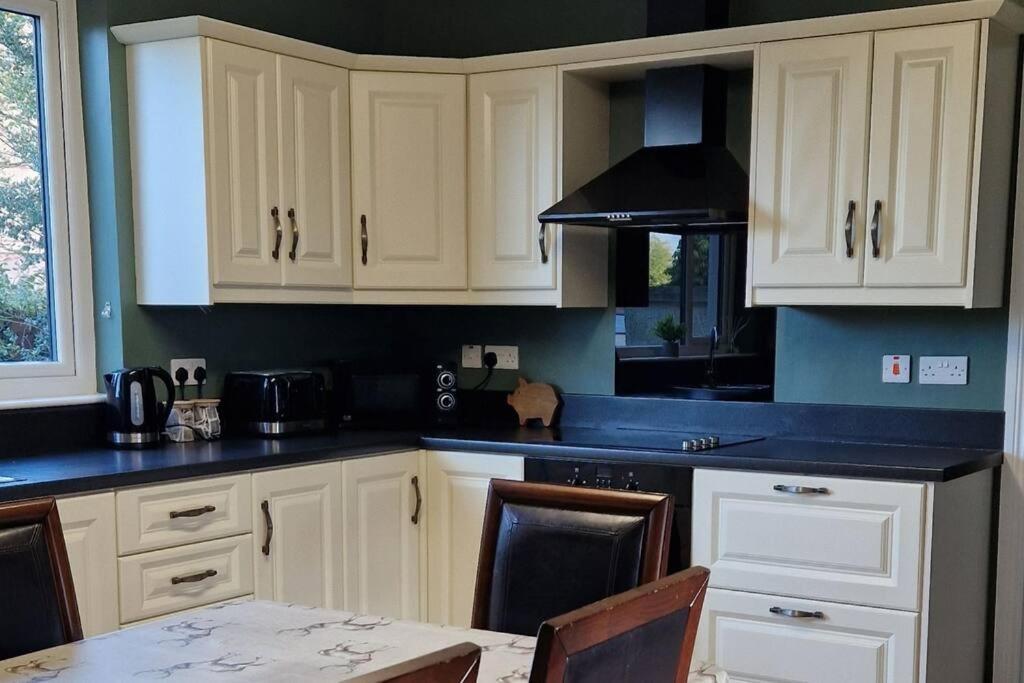 Вилла Westland Retreat - Magherafelt - Mid Ulster - Nitb Approved Экстерьер фото